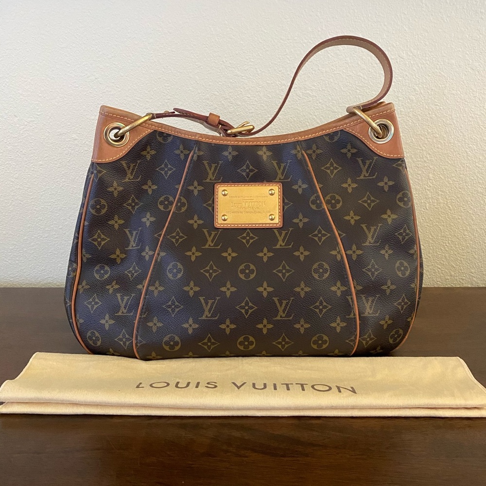 ❤️sold❤️ on mer..,